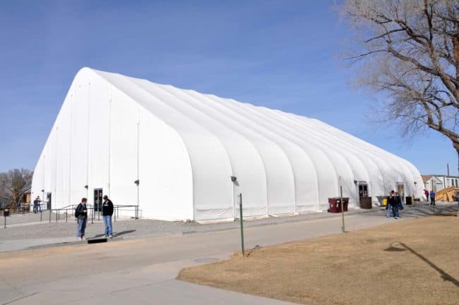 Alaska Structures college dining facility and bookstore exterior Mesa State College utilized a large pre-engineered building from Alaska Structures® to create a versatile student dining hall and bookstore.