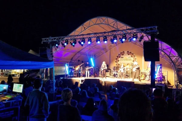 stage-cover-western-navajo-1