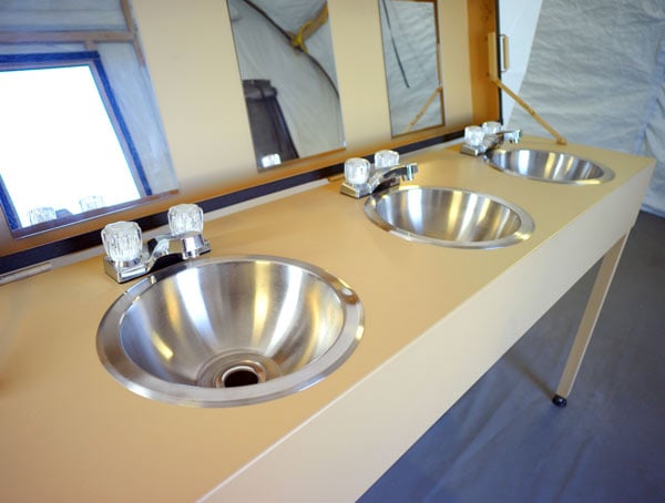 alaska-portable-4-basin-sink-for-hygiene-facilities-from-alaska-structures-1